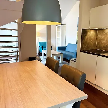 Family In Hambachtal