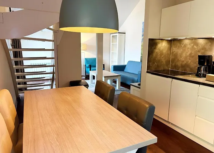 Family In Hambachtal